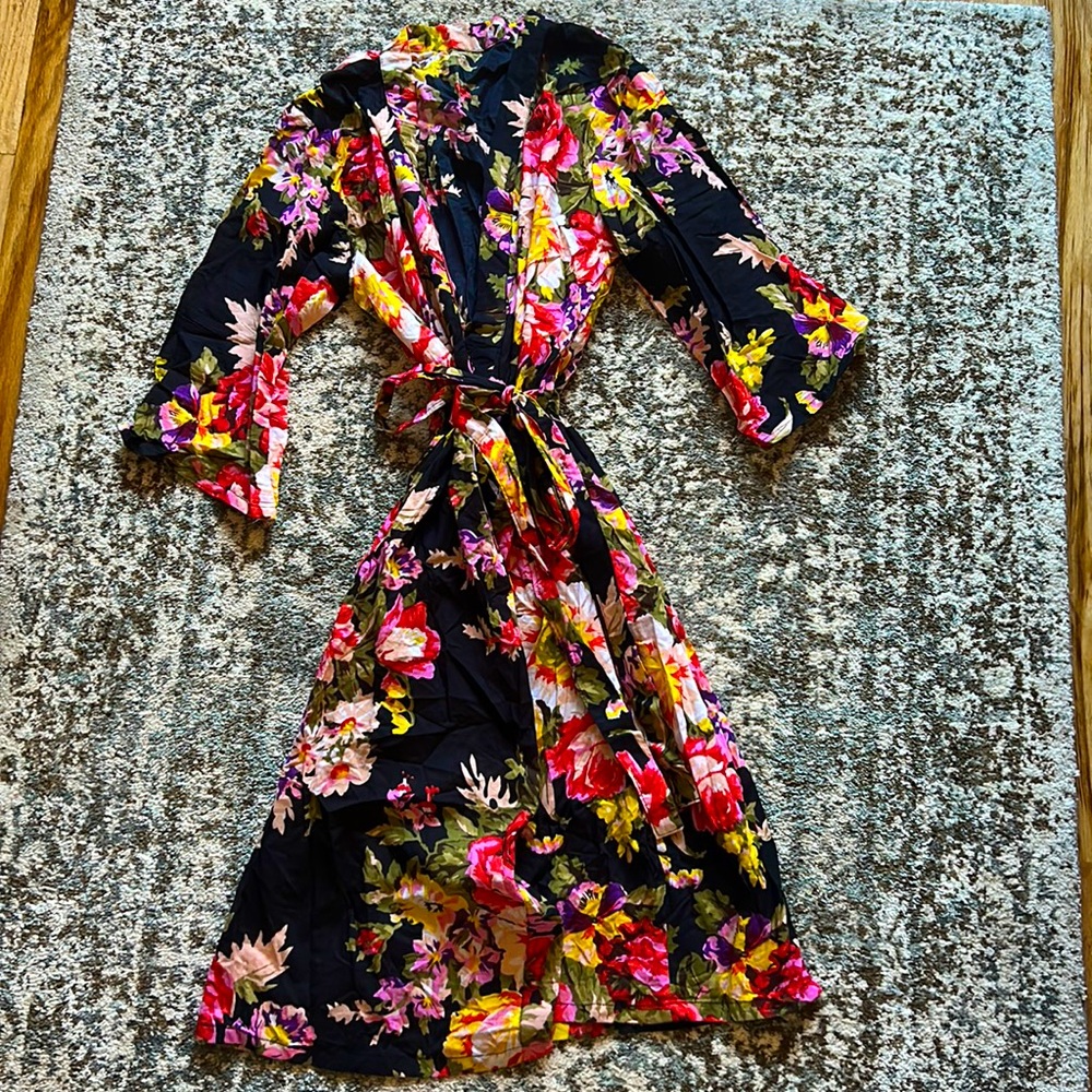 Women’s robe